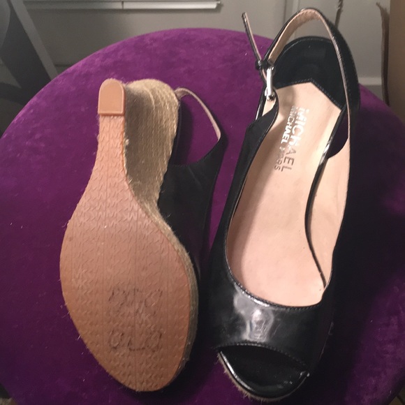 Size 7 - Picture 3 of 3